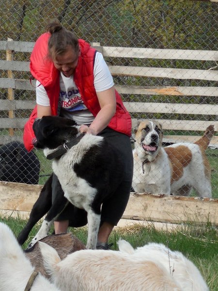 2016-04-25 Nata with pets 12 sm.jpg